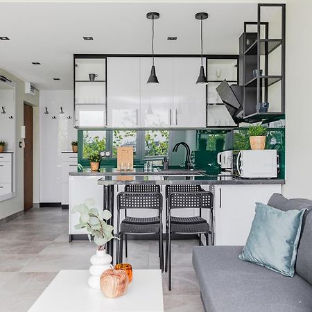 Superapart Saska 48A, Sleek 6Th-Floor Studio With Balcony & Elevator Access Varsóvia Exterior foto